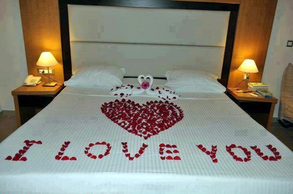 40 Wedding First Night Bed Decoration Ideas - Bored Art