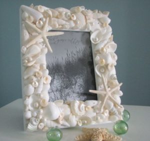 40 DIY Frame Ideas To Try In 2017 - Bored Art