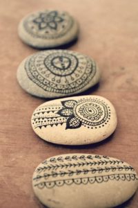 40 Handy Rock And Pebble Art Ideas For Many Uses - Bored Art