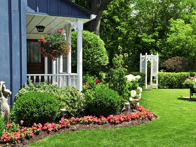 40 Beautiful Small Front Yard Landscaping Ideas - Bored Art